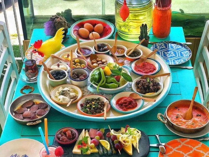80ler Kahvaltı Mekanı / Alsancak