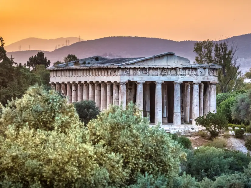 Gün batımında Atina Antik Agorası, Yunanistan.