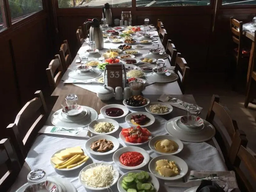 Ardahan Kahvaltı Evi / Bornova