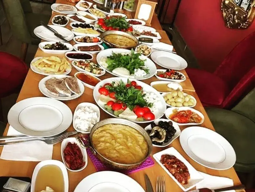 Aşina Nezih Cafe Kahvaltı / Kağıthane