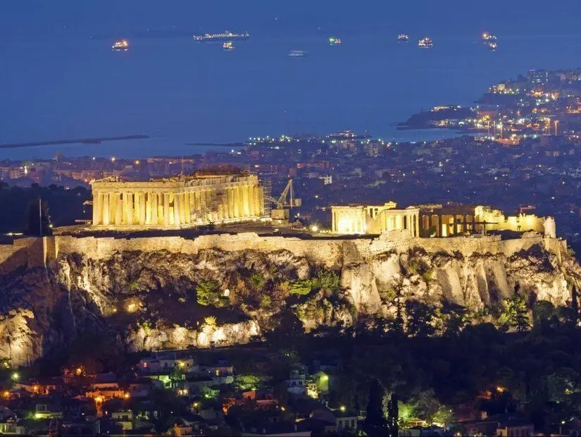 Atina, Yunanistan'daki Akropolis Tepesi'nde Parthenon ve Herodium yapıtı