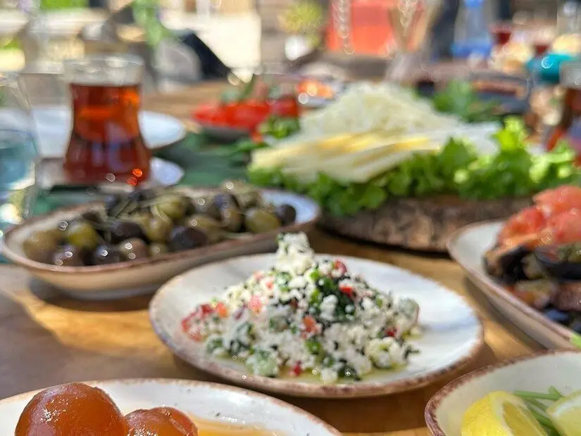 Bağ Bostan Alaçatı Kahvaltı / Çeşme