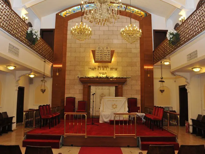  Bet Yaakov Sinagogu iç görünümü