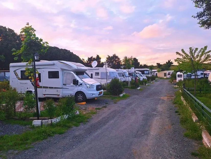 Camp Rumelifeneri Karavan Kampı / Sarıyer