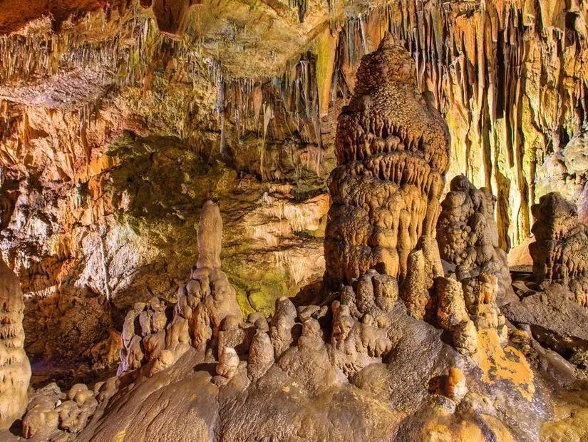 Damlataş Mağarası, Antalya iç görünümü