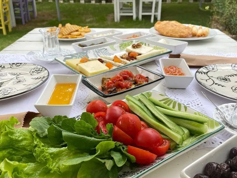 Doğal Annem Kahvaltı Evi / Urla
