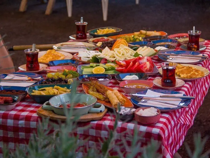 Düşler Bahçesi Kahvaltı Restoran / Avcılar