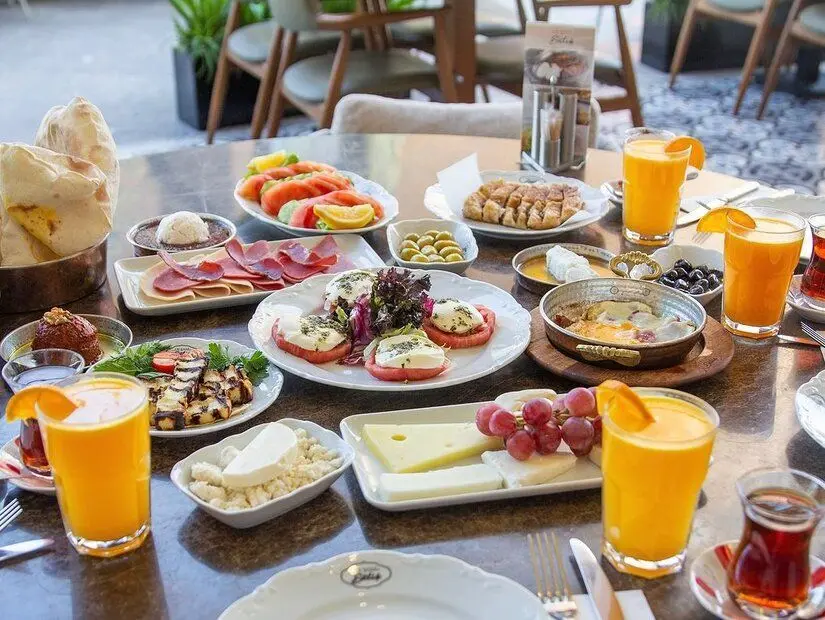 Emirgan Sütiş - Albay Hüsamettin Ertürk Sk./Çengelköy