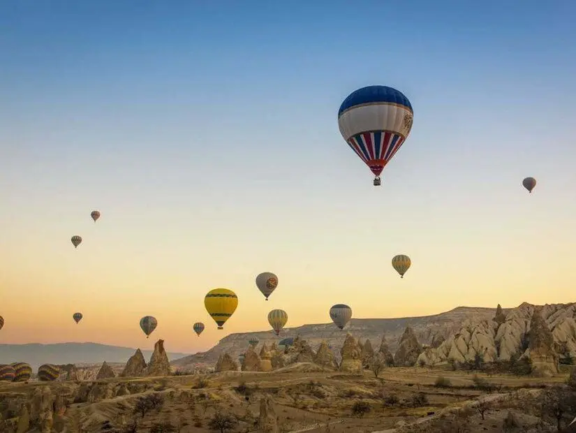 Göreme Tarihi Milli Parkı uçan balonlar