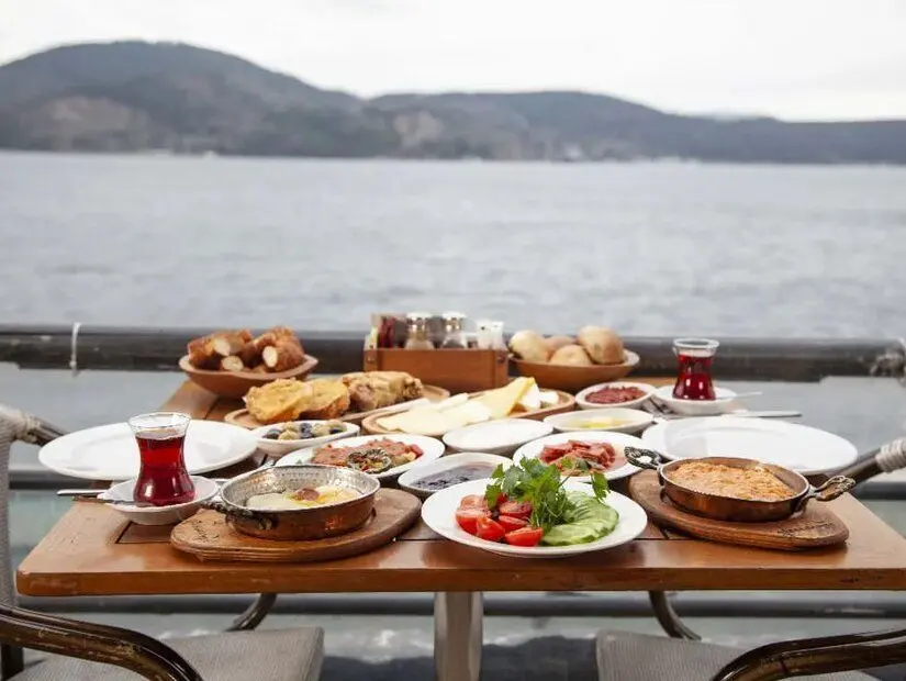 Göze Sarıyer Teras / Sarıyer