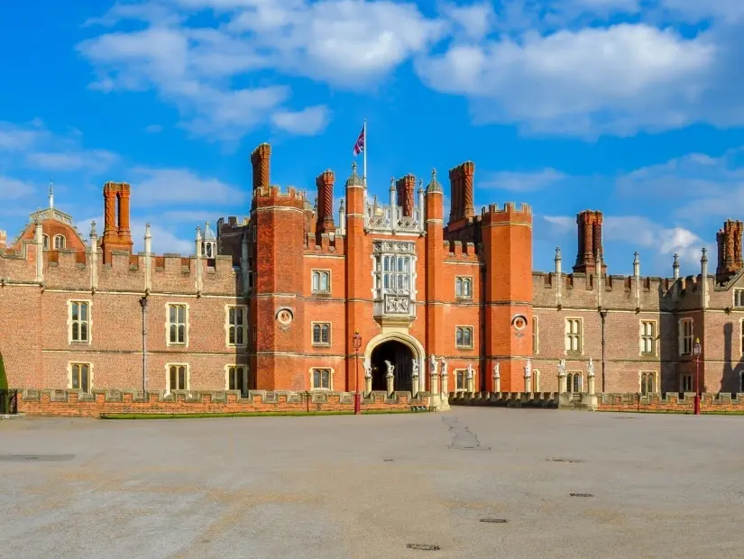  Hampton Court Sarayı 
