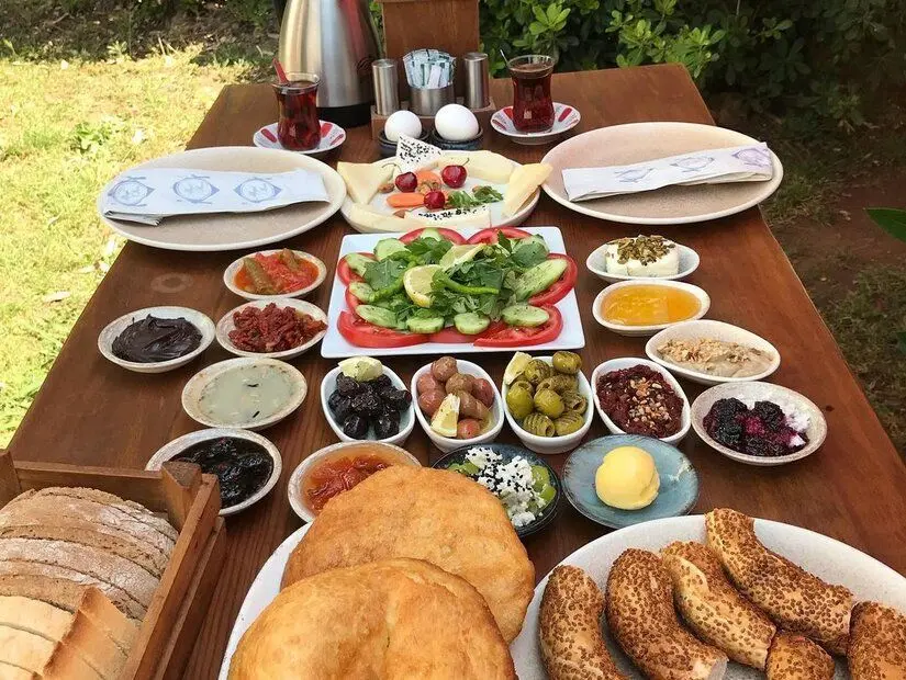  İskele Kahvaltı Cafe / Bostanlı