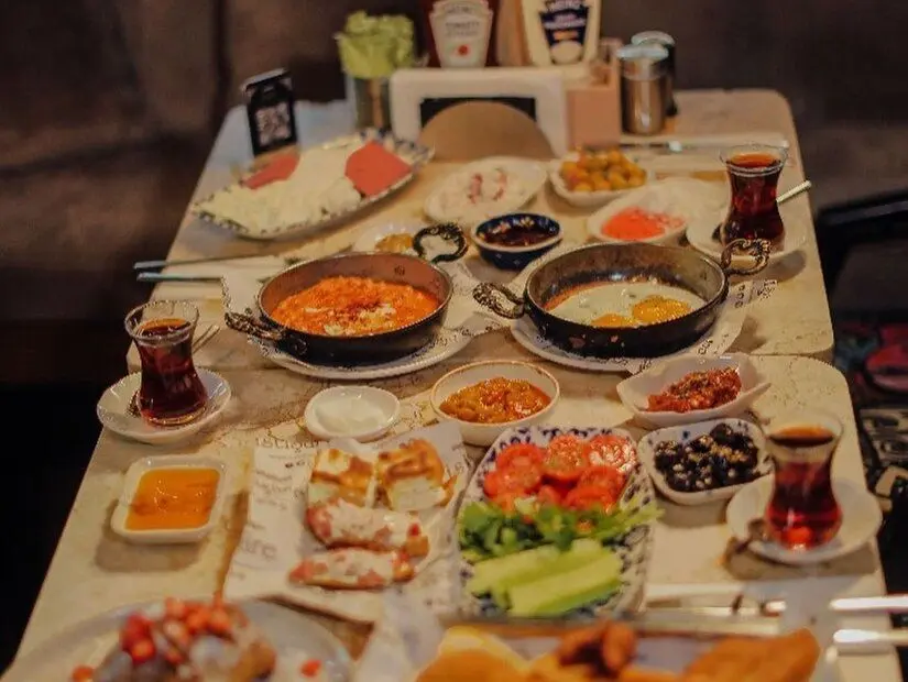 İstişare Cafe