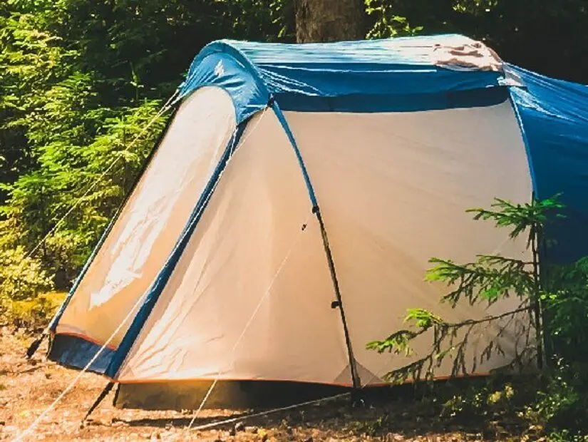kamp alanı görseli