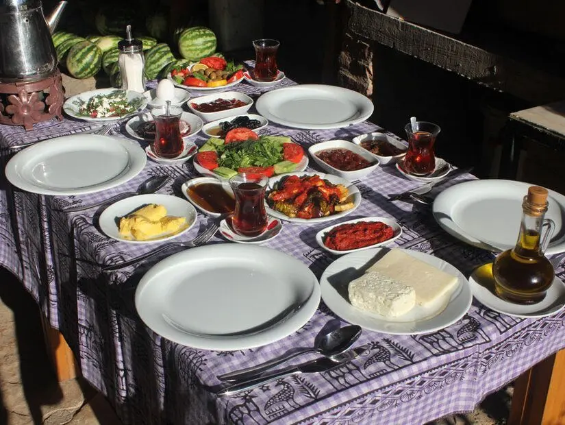 Karameşe Anadolu Köy Sofrası / Selçuk