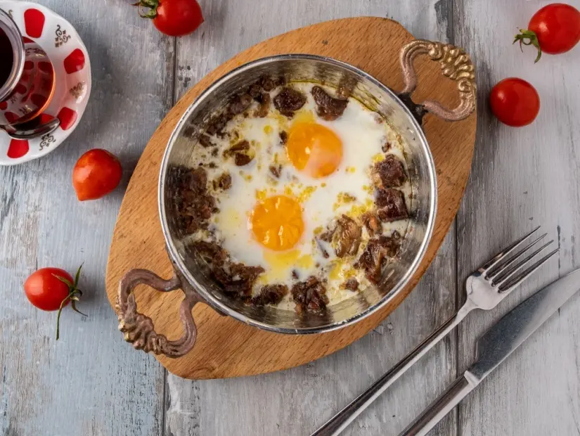 örnek kavurmalı yumurta