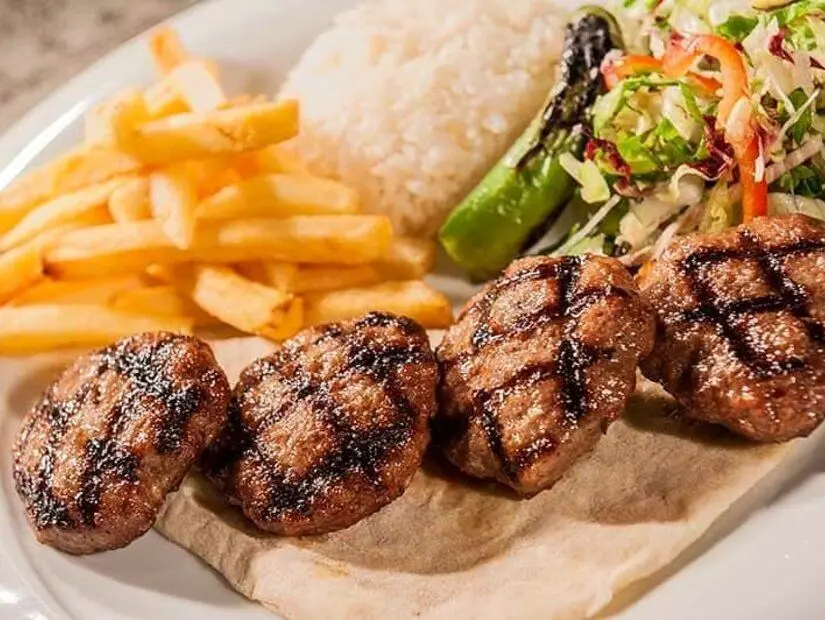 Khorasani Restaurant / Fatih