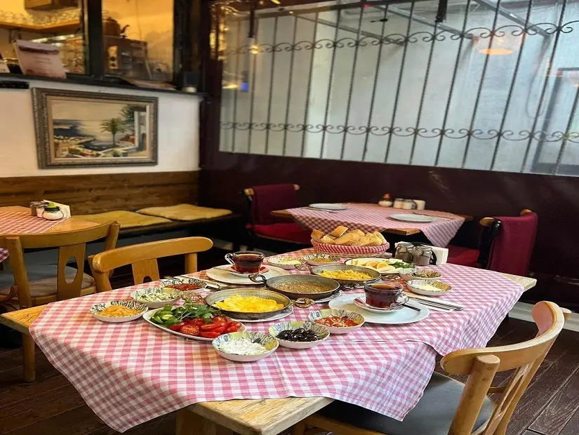 Limon Kahvaltı Evi / Beyoğlu
