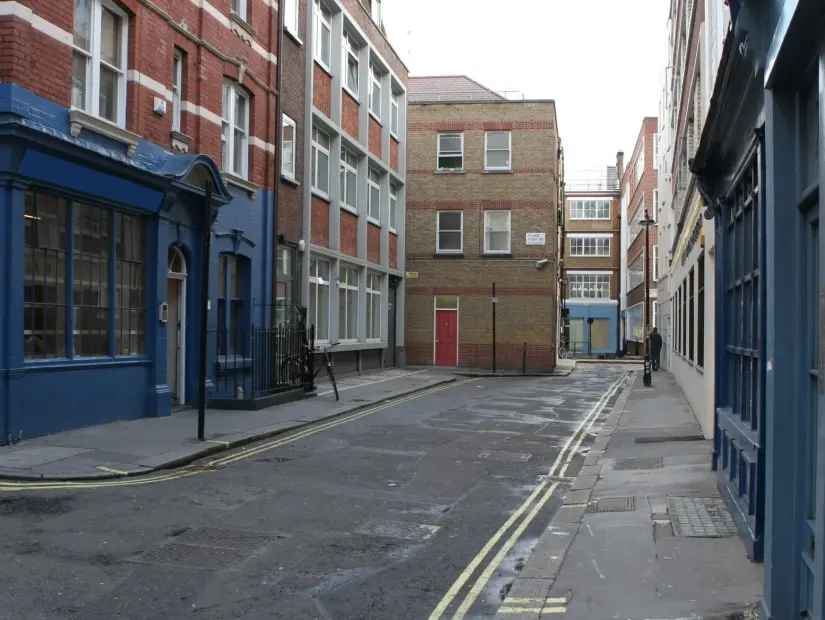 Soho, Londra, İngiltere'de boş arka sokak