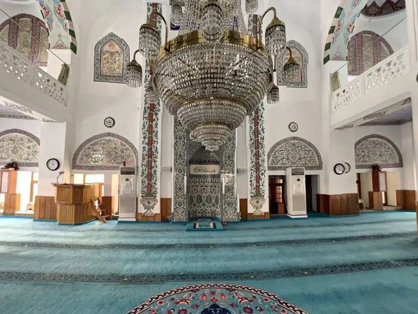  Merkez Ulu Camii iç görünümü