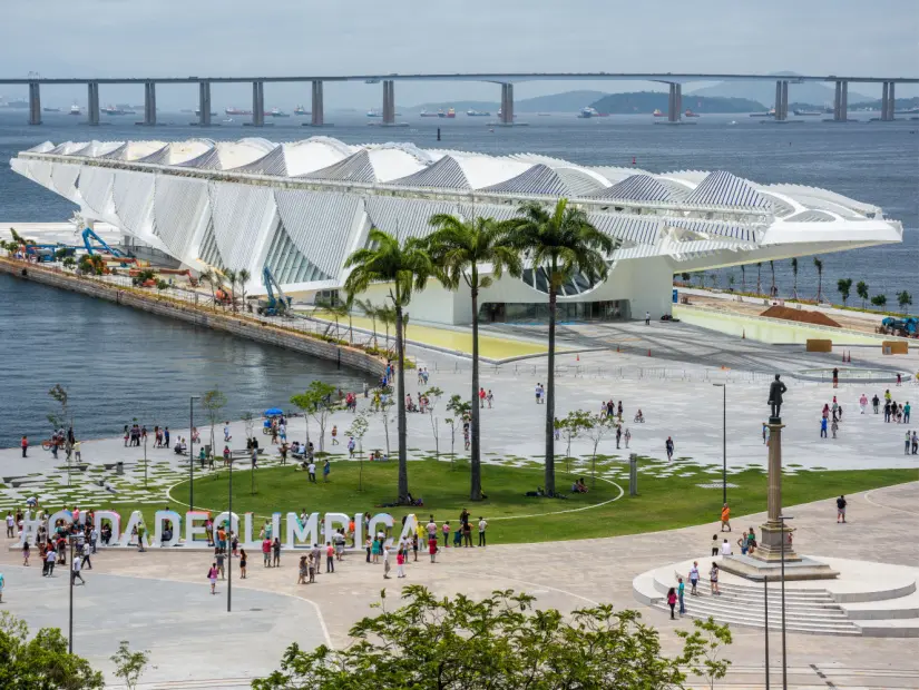 Maua Meydanı ve Brezilya'nın Rio de Janeiro kentindeki bilim müzesi