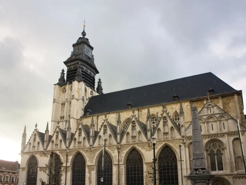 Brüksel'deki Our Lady Şapeli (Notre Dame de la Chapelle) Kilisesi