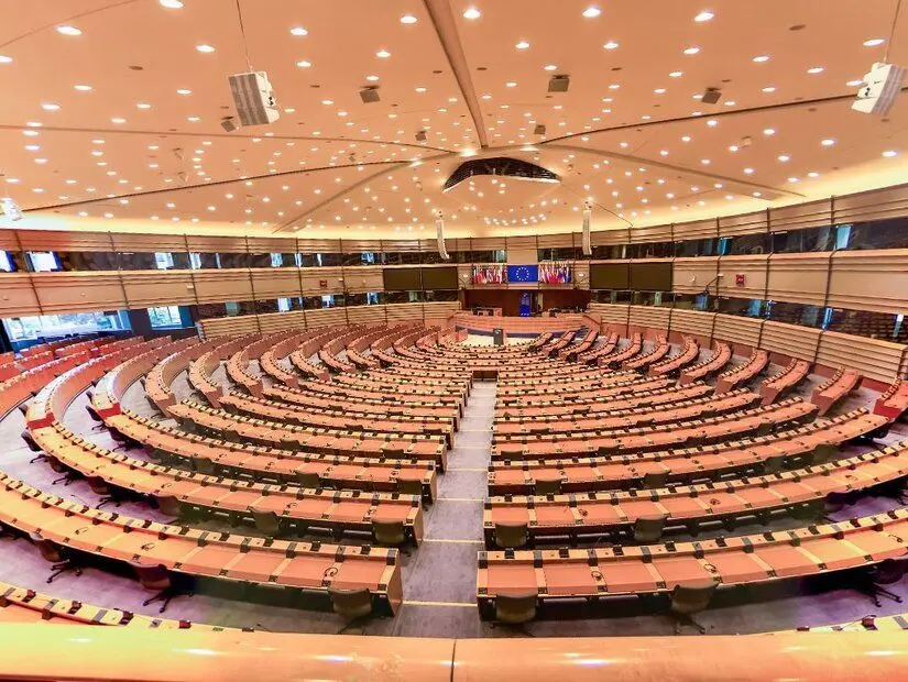 Avrupa’nın en büyük parlamento ziyaretçi merkezi