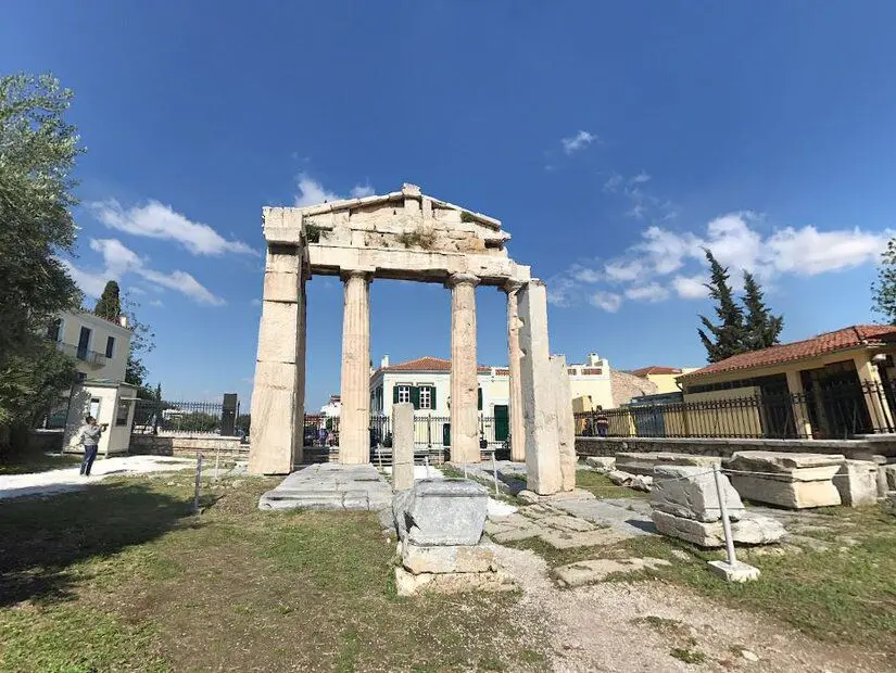Yunanistan'daki Roma Forumu antik site ve konut binaları.