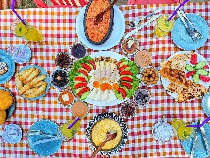 Saranın Bahçesi - İcadiye Mah./Kuzguncuk