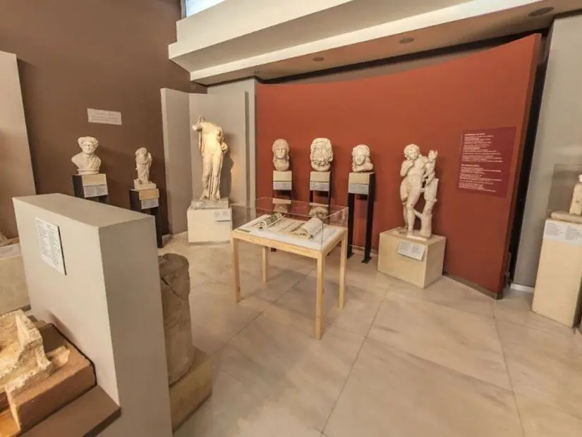 Selanik Arkeoloji Müzesi iç mekan görünümü