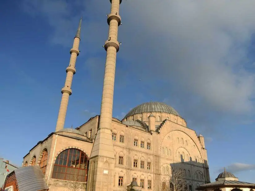 Sorgun Salih Paşa Camii dış görünümü