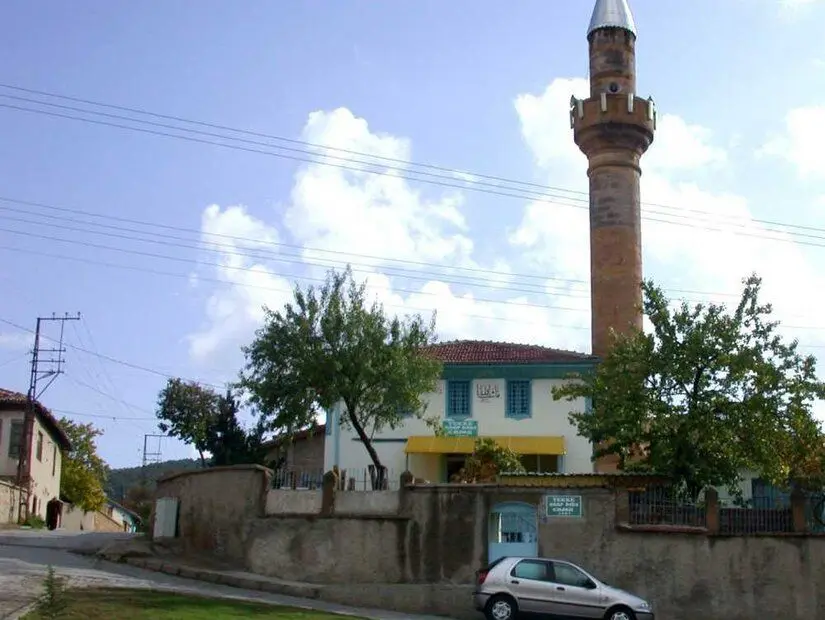 Tekke Arap Dede Camii görünümü