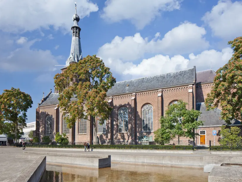 Antik Dionysius Heikese Kerk, şehir merkezi Tilburg, Hollanda.