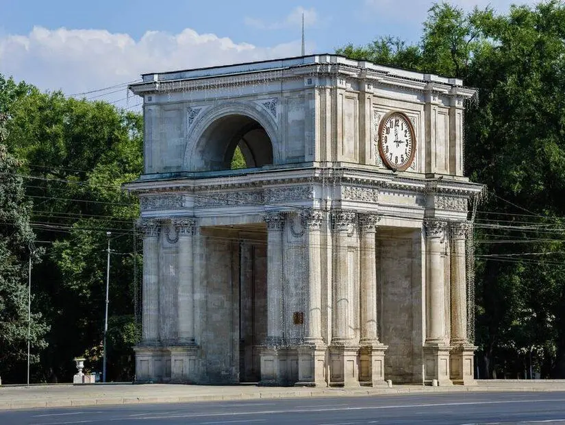  Zafer Takı görünümü