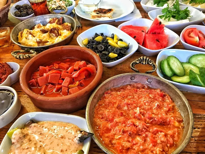 türk kahvaltısı örnek görseli