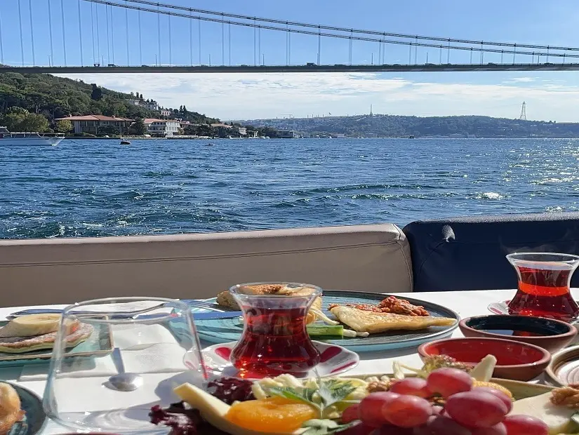 Yakamoz Kanlıca Balıkçısı / Beykoz