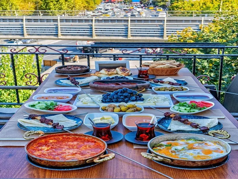 Yanık Köşk Restaurant / Fatih