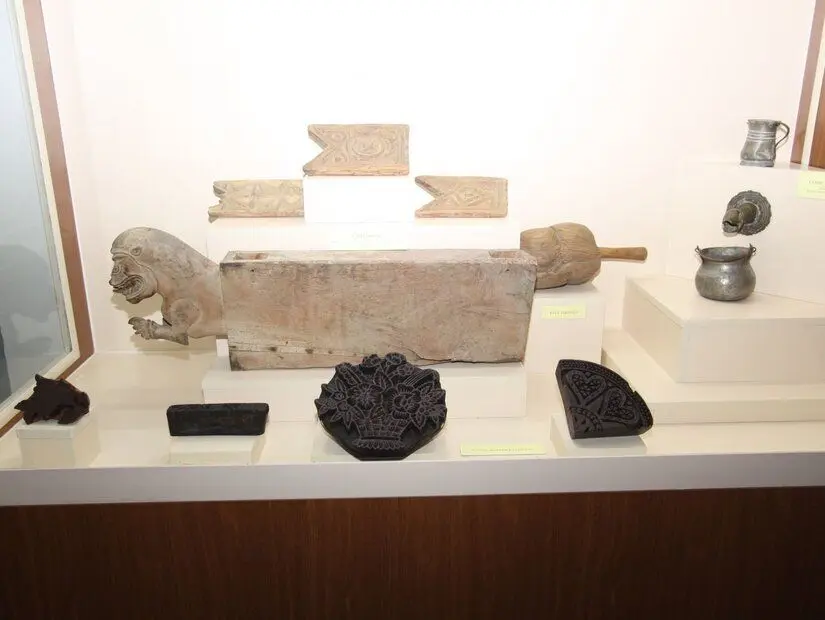 yozgat müzaesi içinde bulunan tarihi eserlerden biri görünümü