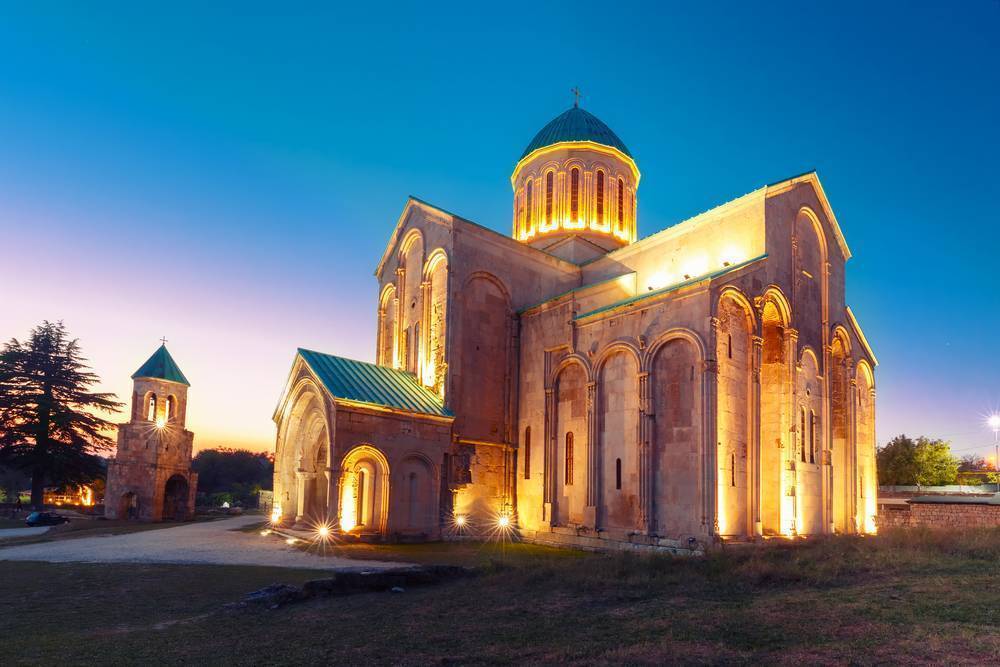 Dünya Kültür Mirası Bagrati Katedrali’ni ziyaret edin