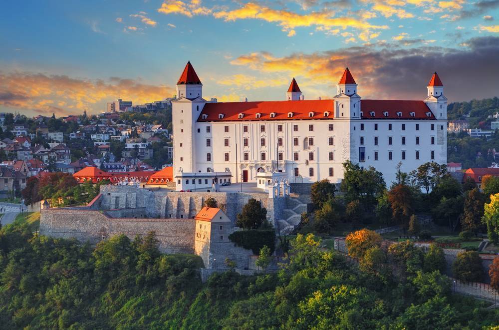 9. yüzyıldan kalma Bratislava Kalesi’nde manzaranın tadını çıkarın