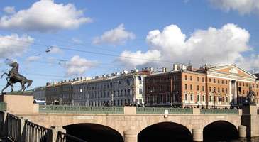 Anichkov Bridge