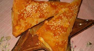 Mevlana Böreği