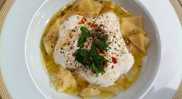 Piruhi Mantısı