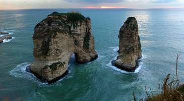 Güvercin Kayalıkları (Raouche):