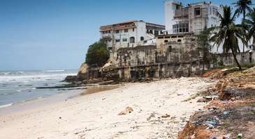 Tarihi Osu Kalesi'ni görün