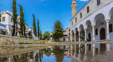 Alaçatı Pazaryeri Camii/Ayiyos Konstantines Kilisesi