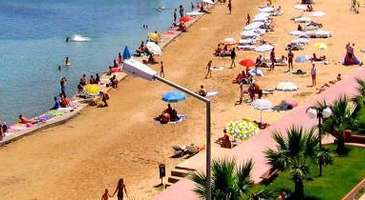 Altınkum Plajı’nda denize girin 