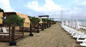 Altınova sahillerinden denize girin