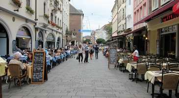 Altstadt'ı ziyaret edin