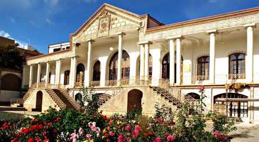 Amir Nezam Evi’ni dolaşın  
